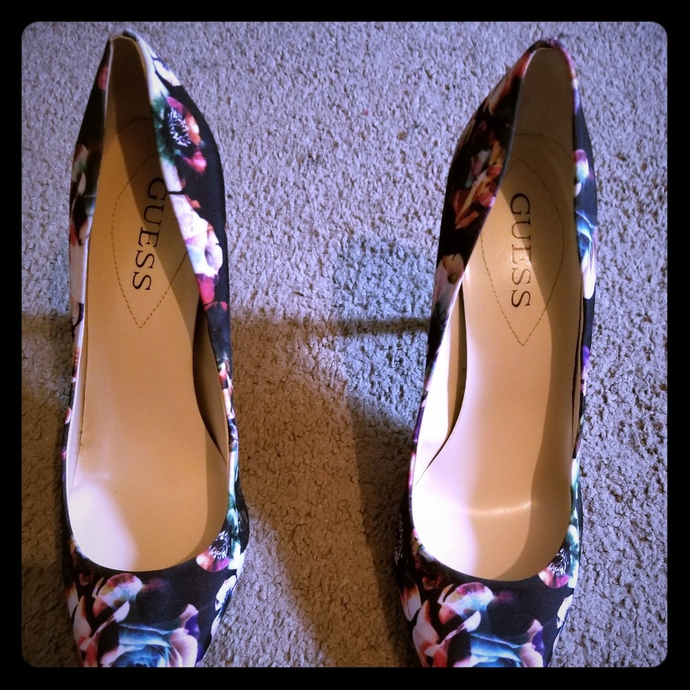 Guess Multi Color Heels
